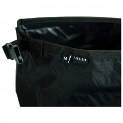 Restrap - Dry Bag Tapered 14 - Housse De Rangement 9 Restrap - Dry Bag Tapered 14 - Housse De Rangement -Extérieur Camping Magasin restrap dry bag tapered 14 housse de rangement detail 4